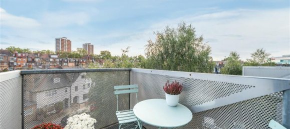 1 bedroom Apartment in London, United Kingdom No. 12235 2