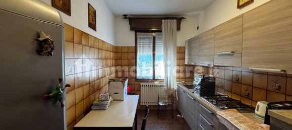 Квартира с 3 спальнями в Гардоне Валь Тромпия, Италия № 306176 4