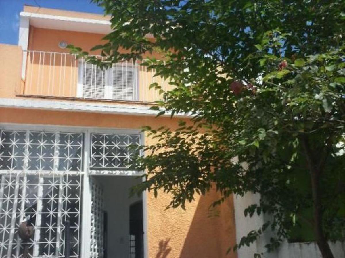 Casa de 3 dormitorios en Sao Paulo, Brazil No. 589140