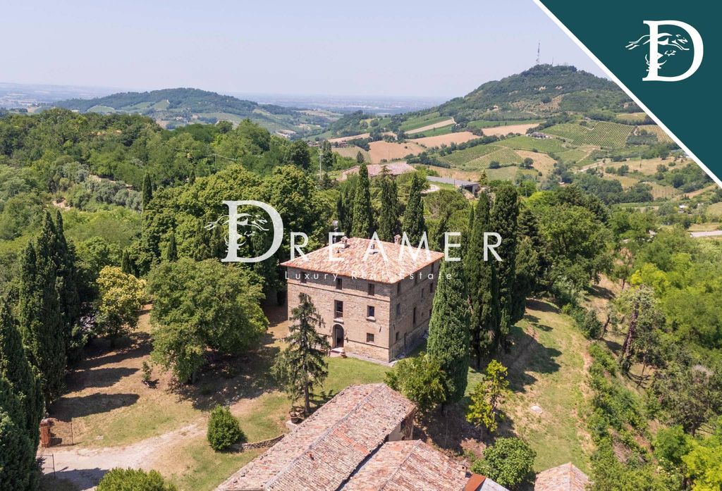 4 bedrooms Villa in Bertinoro, Italy No. 332185