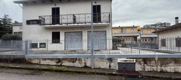 Villa de 9 divisões em Gualdo Tadino, Italy N.º 152947 6