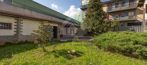 5 bedrooms Villa in Milan, Italy No. 362663 12