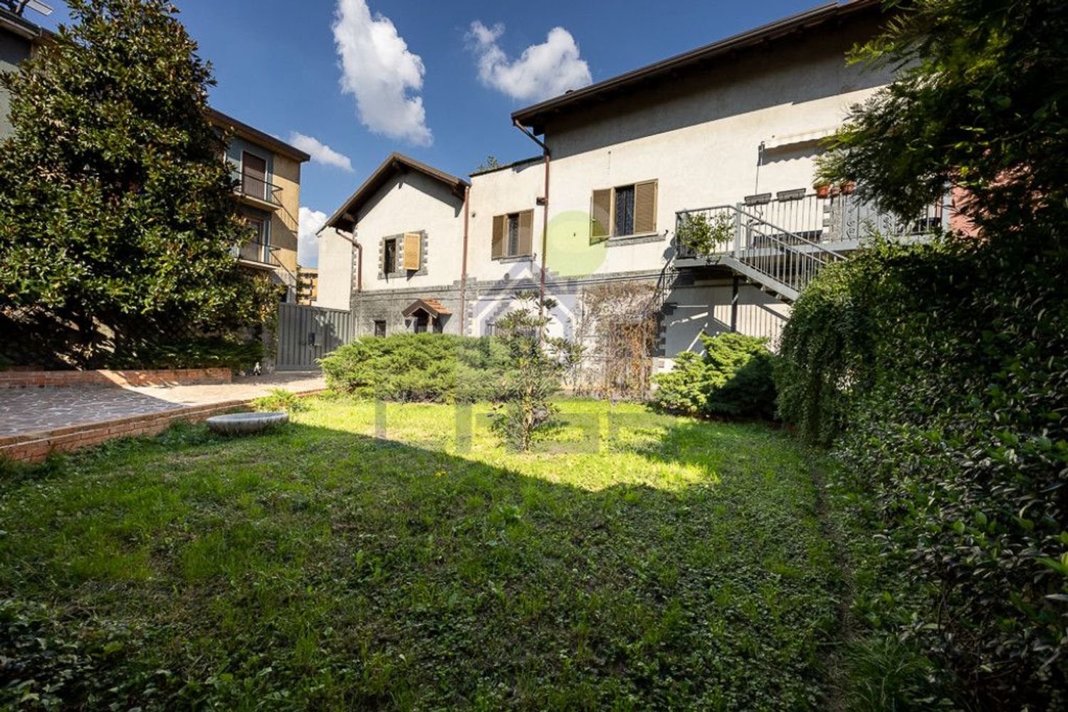 5 bedrooms Villa in Milan, Italy No. 362663