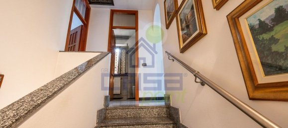 5 bedrooms Villa in Milan, Italy No. 362663 44