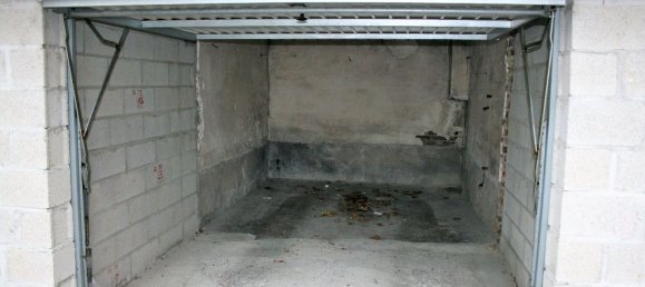 370m² Building in Tergnier, France No. 83284 4