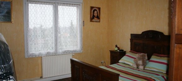 370m² Building in Tergnier, France No. 83284 15