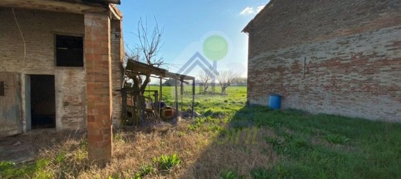 Дом с 5 комнатами в Брешелло, Италия № 167968 8