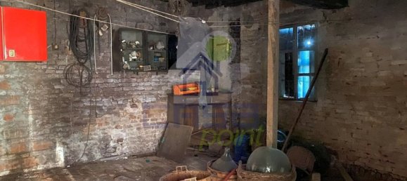 Дом с 5 комнатами в Брешелло, Италия № 167968 15