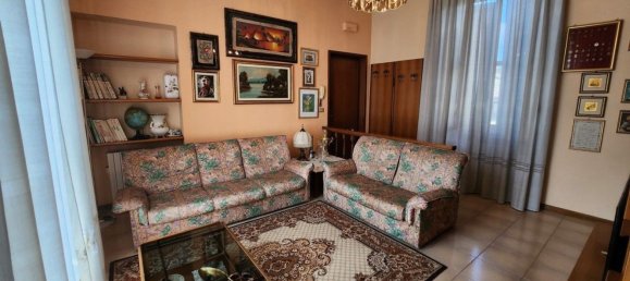 3 Schlafzimmer Wohnung in Casteggio, Italy, Nr. 365585 9