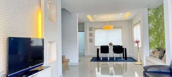 2 bedrooms Cafe / restaurant in Pattaya, Thailand No. 5481 2