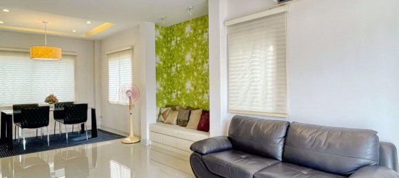 2 bedrooms Cafe / restaurant in Pattaya, Thailand No. 5481 5