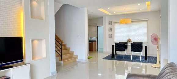 2 bedrooms Cafe / restaurant in Pattaya, Thailand No. 5481 3