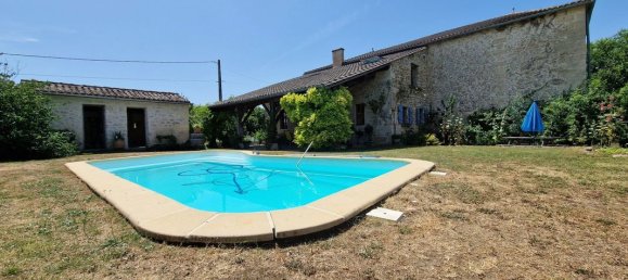2 bedrooms Castles in Gironde, France No. 335492 2