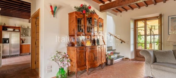 4 bedrooms Villa in Massarosa, Italy No. 142023 10