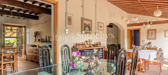 4 bedrooms Villa in Massarosa, Italy No. 142023 13