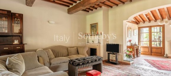 4 bedrooms Villa in Massarosa, Italy No. 142023 9