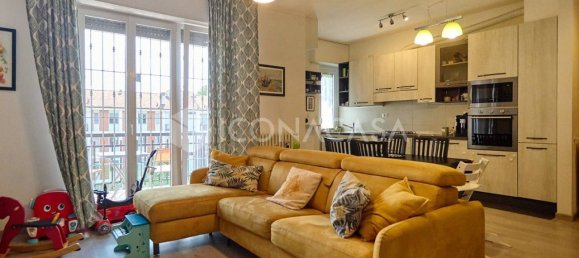 Квартира с 3 комнатами в Милан, Италия № 379122 4