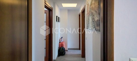 Квартира с 3 комнатами в Милан, Италия № 379122 9