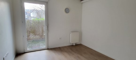 Studio in Amiens, France No. 81781 7