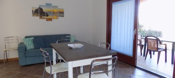 3-salle Appartement à Budoni, Italy No. 199241 10