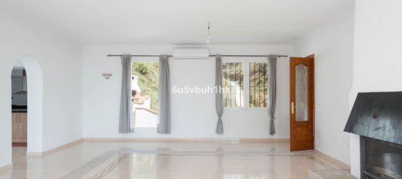 4 bedrooms Villa in Mijas, Spain No. 142025 14