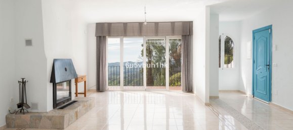 4 bedrooms Villa in Mijas, Spain No. 142025 6