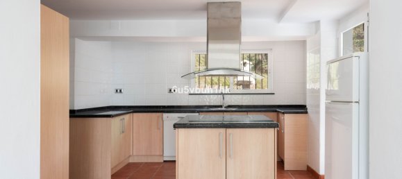 4 bedrooms Villa in Mijas, Spain No. 142025 12