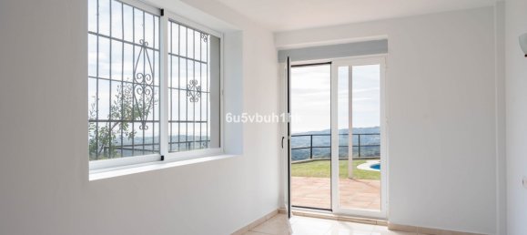 4 bedrooms Villa in Mijas, Spain No. 142025 18