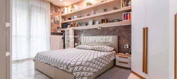 2 bedrooms Apartment in Limbiate, Italy No. 309428 11