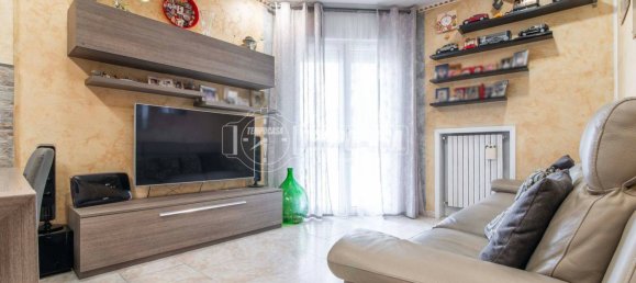 2 bedrooms Apartment in Limbiate, Italy No. 309428 3