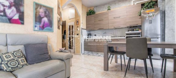 2 bedrooms Apartment in Limbiate, Italy No. 309428 5