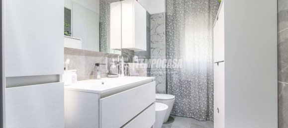 2 bedrooms Apartment in Limbiate, Italy No. 309428 16