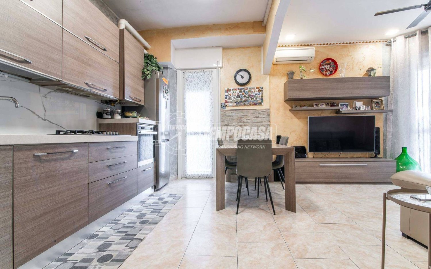 2 bedrooms Apartment in Limbiate, Italy No. 309428