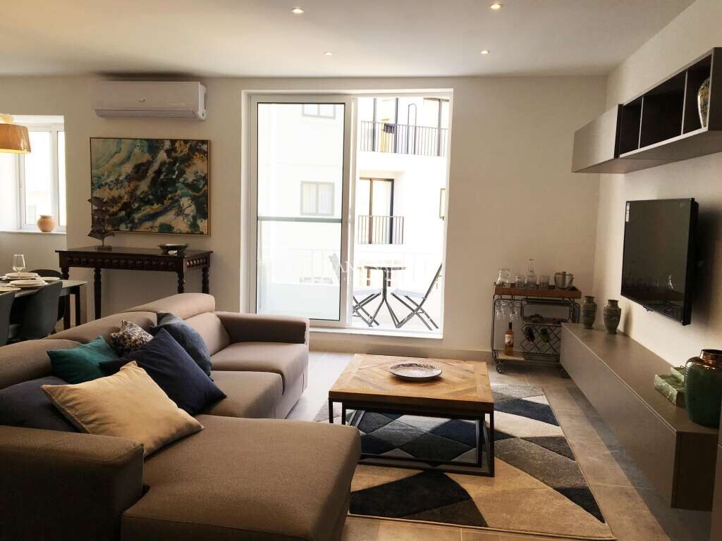 Apartamento de 4 dormitorios en Gzira, Malta No. 6775