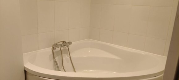 2 bedrooms Apartment in Aubergenville, France No. 286333 6