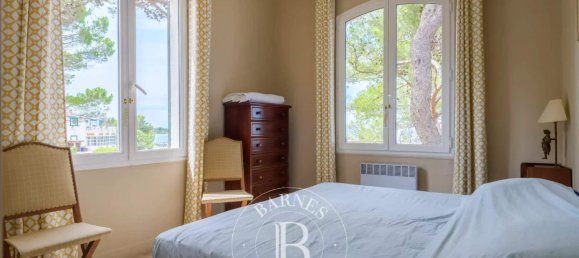 Villa de 7 dormitorios en Six-Fours-les-Plages, France No. 279577 10