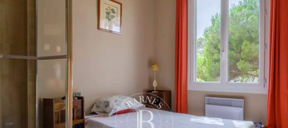 Villa de 7 dormitorios en Six-Fours-les-Plages, France No. 279577 12