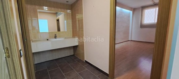 Коммерческая недвижимость 133м² в Терраса, Испания № 164380 4