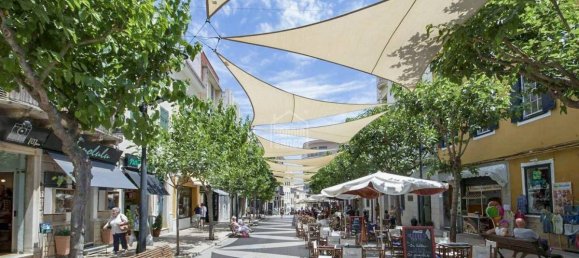395m² Commercial property in Mahon, Spain No. 1905 3