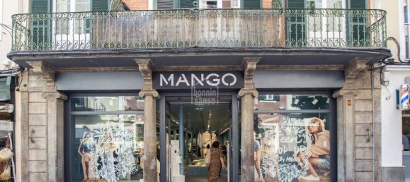 395m² Commercial property in Mahon, Spain No. 1905 15