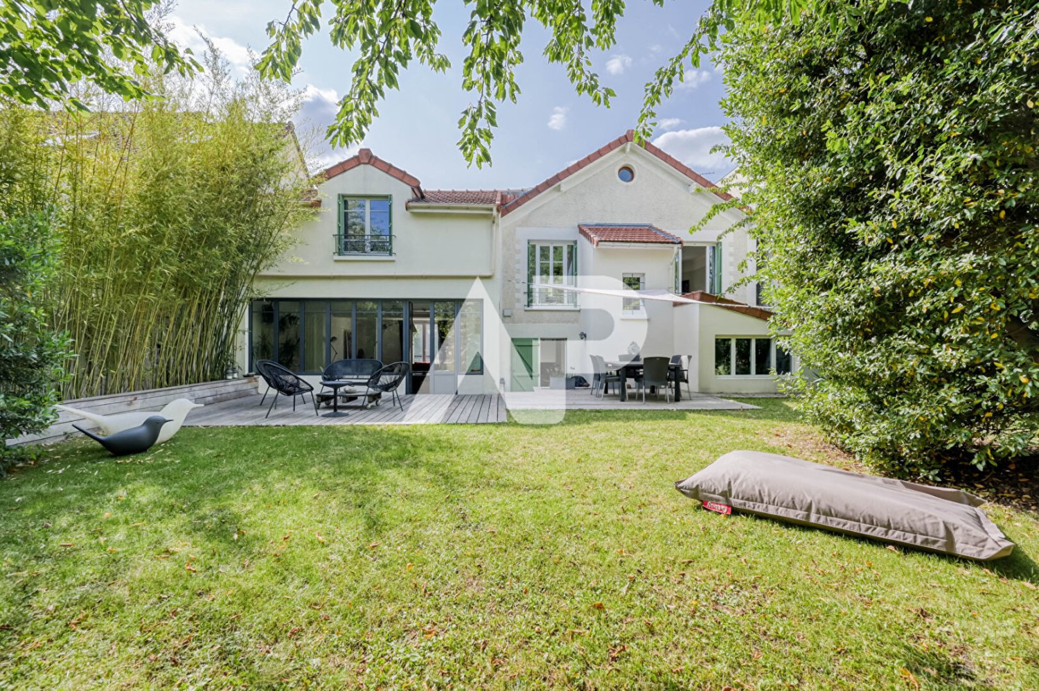 4 chambres Maison à Rueil-Malmaison, France No. 136169