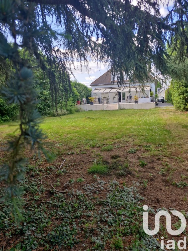 4 bedrooms House in Tours, France No. 222536