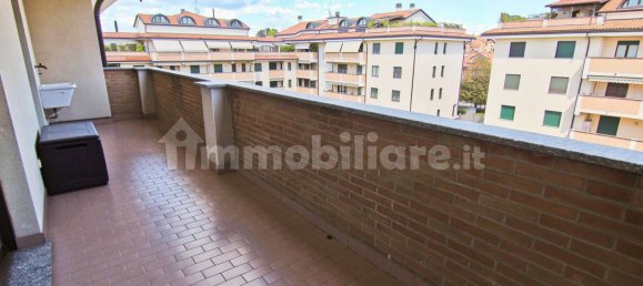 4 Schlafzimmer Wohnung in Saronno, Italy, Nr. 261951 48
