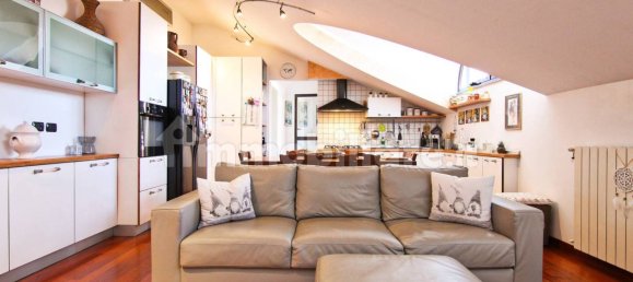 4 Schlafzimmer Wohnung in Saronno, Italy, Nr. 261951 2