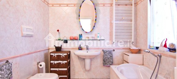 4 Schlafzimmer Wohnung in Saronno, Italy, Nr. 261951 22