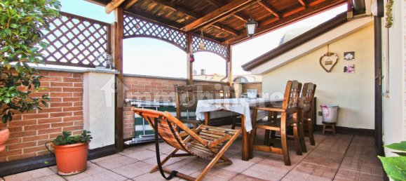 4 Schlafzimmer Wohnung in Saronno, Italy, Nr. 261951 16