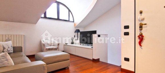 4 Schlafzimmer Wohnung in Saronno, Italy, Nr. 261951 6