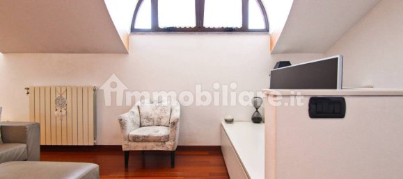 4 Schlafzimmer Wohnung in Saronno, Italy, Nr. 261951 8