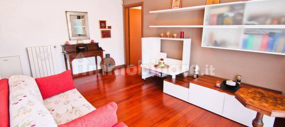 4 Schlafzimmer Wohnung in Saronno, Italy, Nr. 261951 27