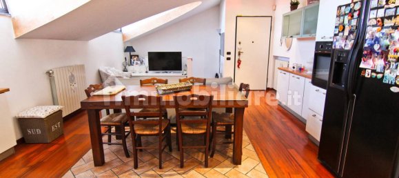 4 Schlafzimmer Wohnung in Saronno, Italy, Nr. 261951 9